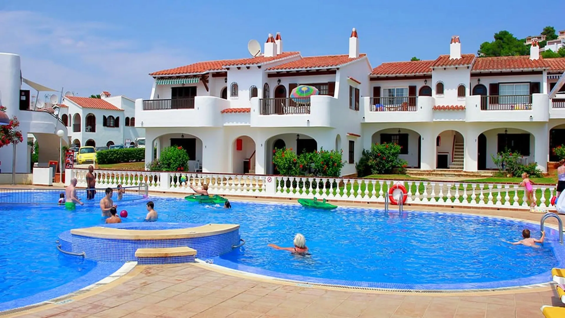 Apartamentos Son Bou Gardens By Menorcarentals