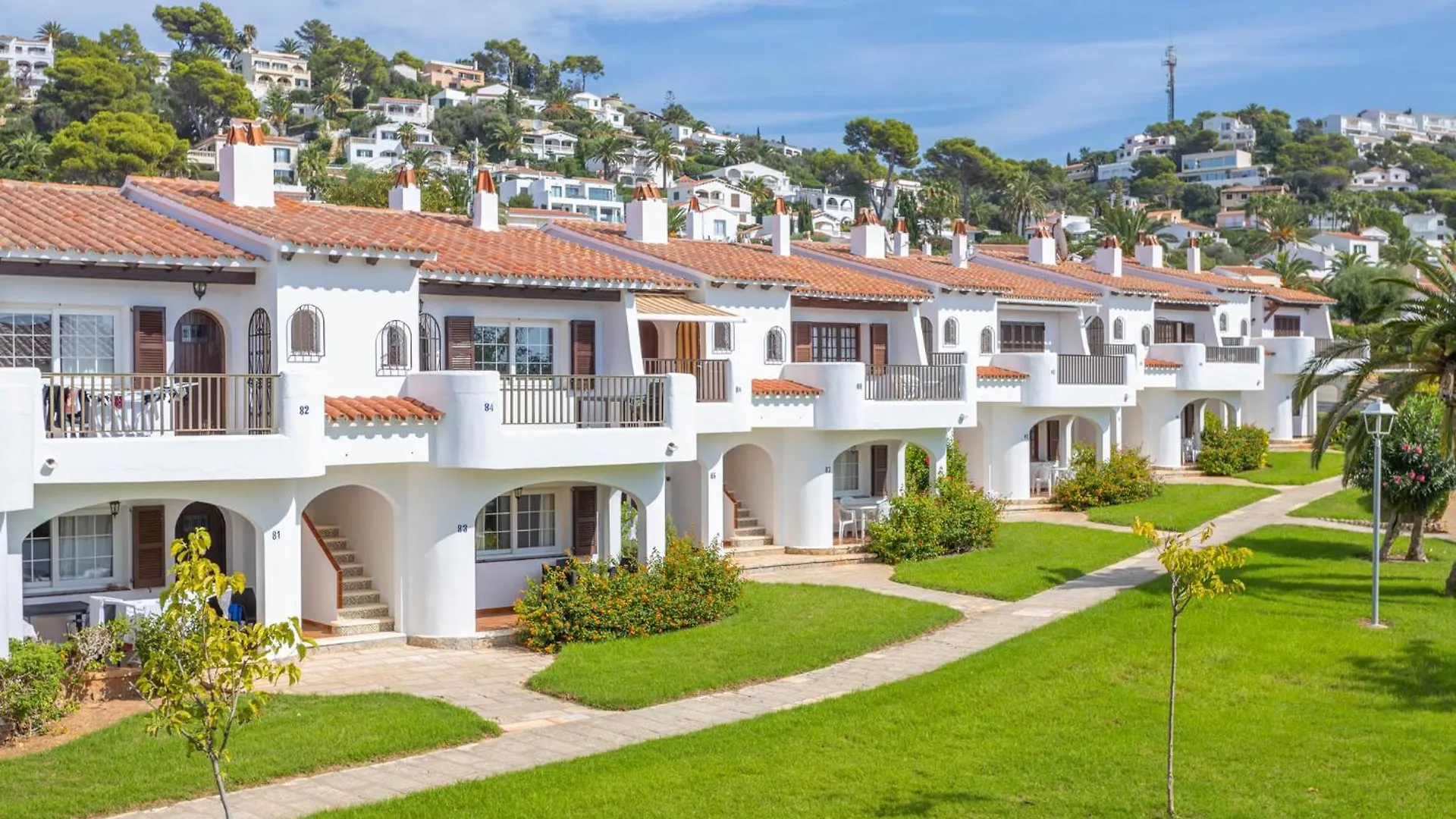 Apartamentos Son Bou Gardens By Menorcarentals