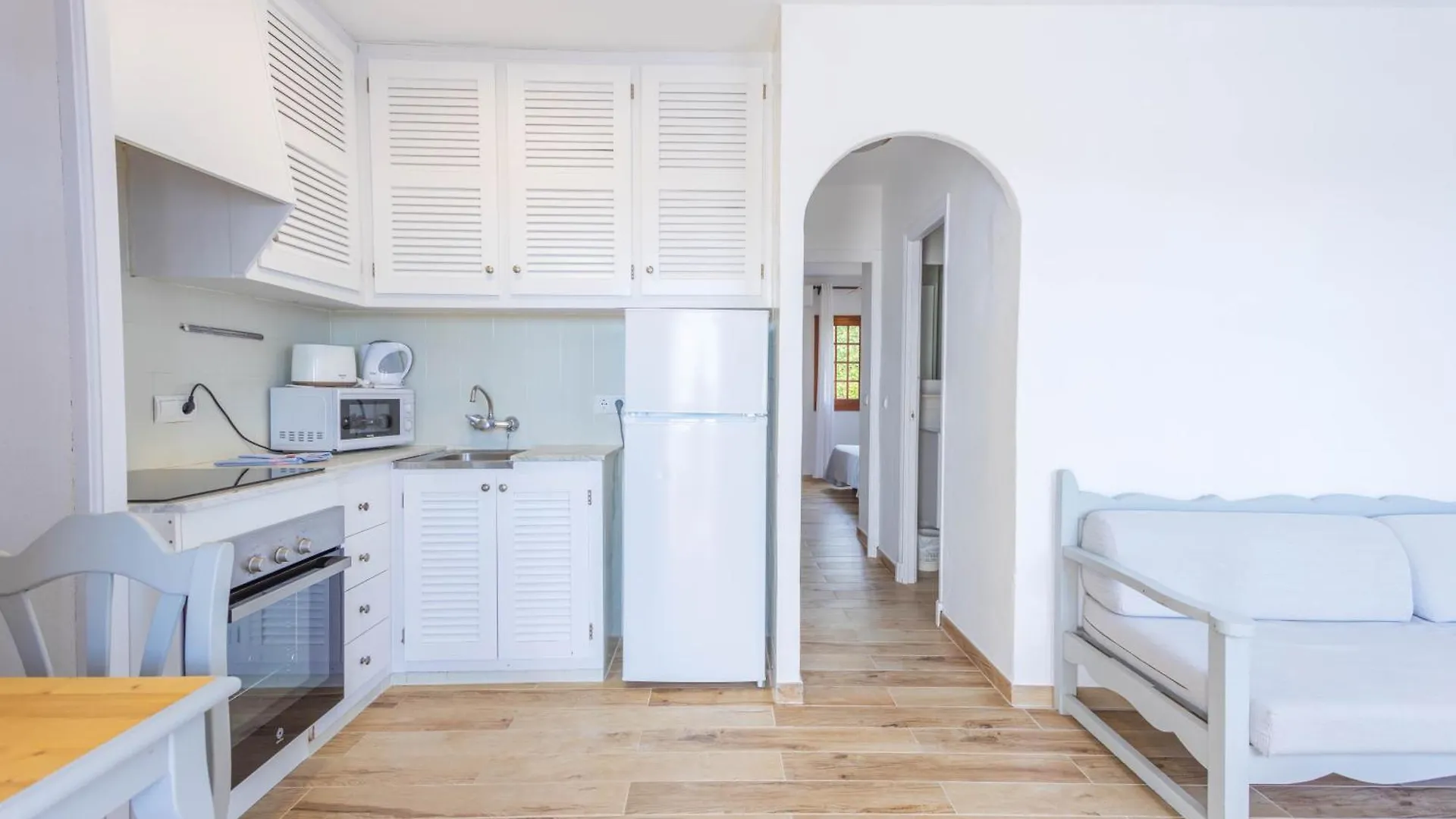 Apartamentos Son Bou Gardens By Menorcarentals Aparthotel
