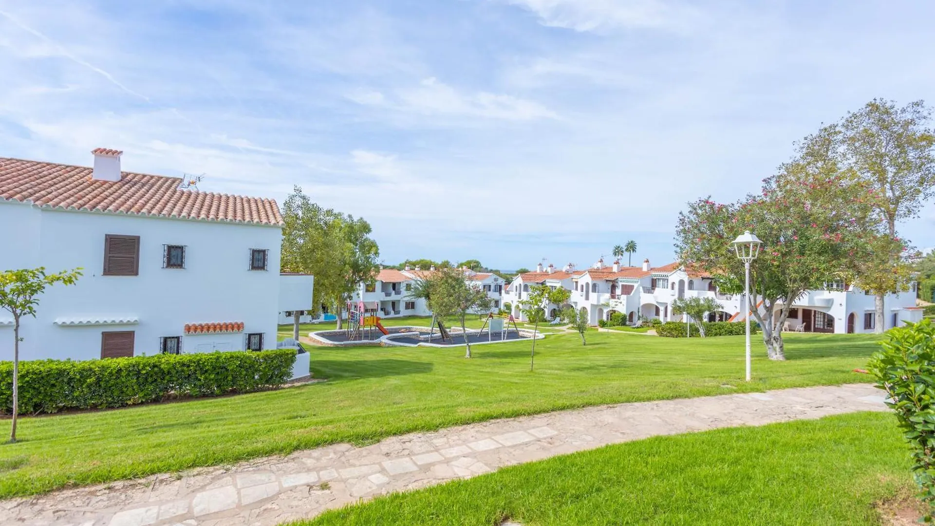 Apartamentos Son Bou Gardens By Menorcarentals
