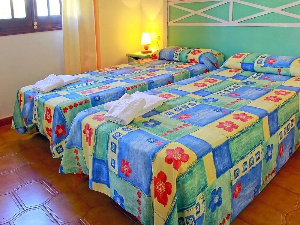 Apartamentos Son Bou Gardens By Menorcarentals Spain
